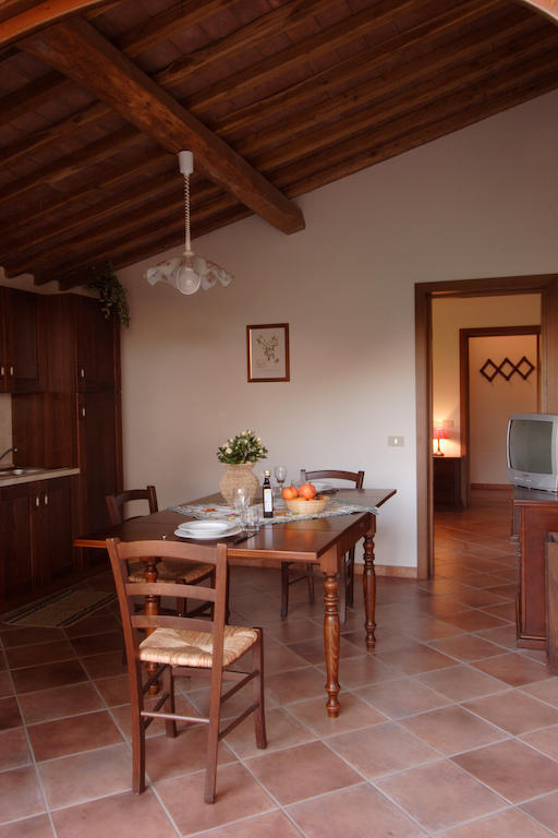 Agriturismo Quattro Pini Castagneto Carducci Zimmer foto